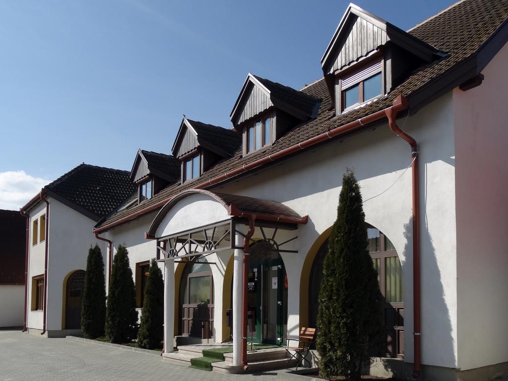 Prince Hotel Miercurea Ciuc Eksteriør bilde